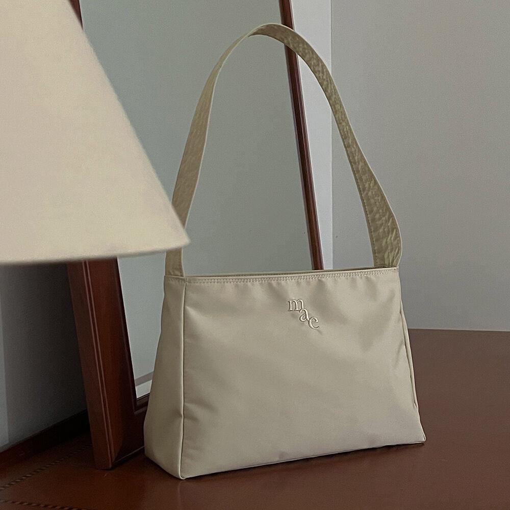 [1차 : 3월 18일, 2차 : 4월 4일 예약배송] Comfy Bag_Pale Ivory