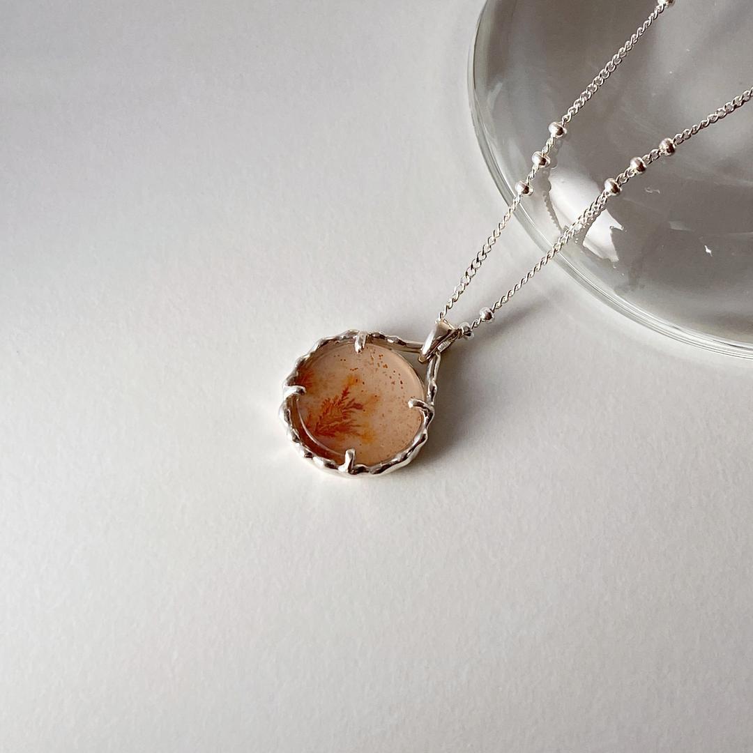 Dendritic Agate necklace_Pink Muhly