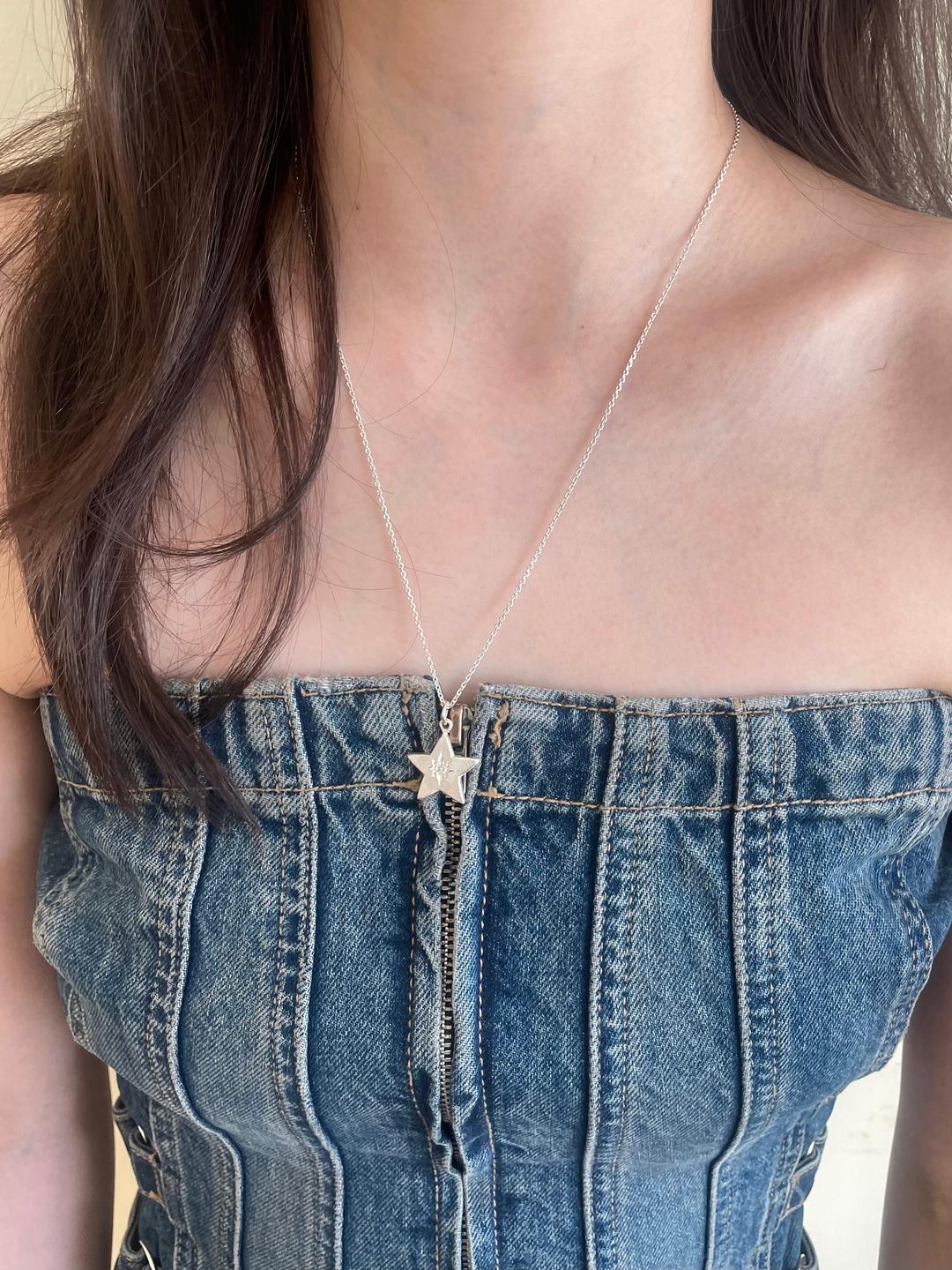 Glow star necklace silver