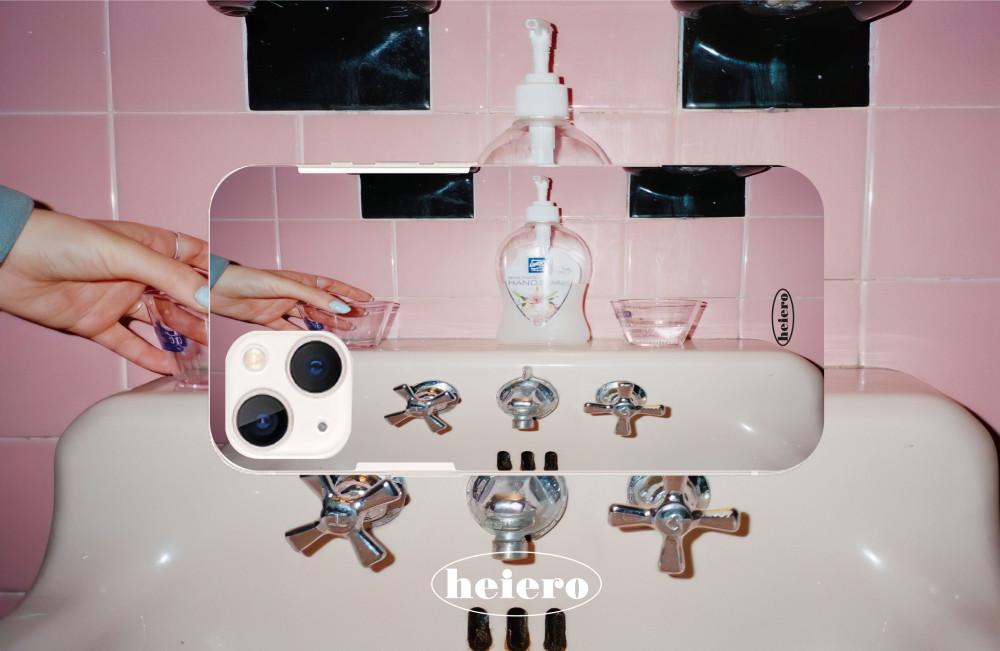 헤이로 Pink bath 핑크 인테리어 아이폰13 갤럭시 유광 하드 젤리 제작케이스