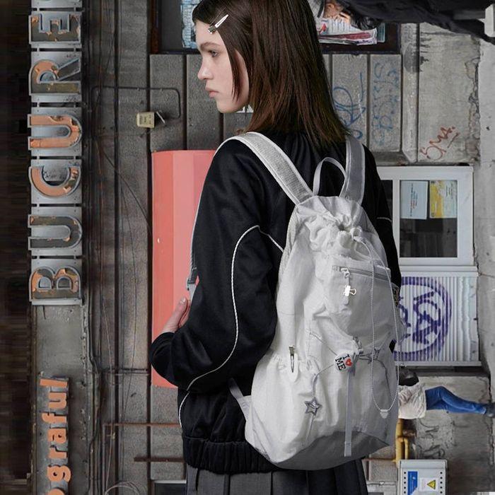 AIRY POCKET BACKPACK - WHITE