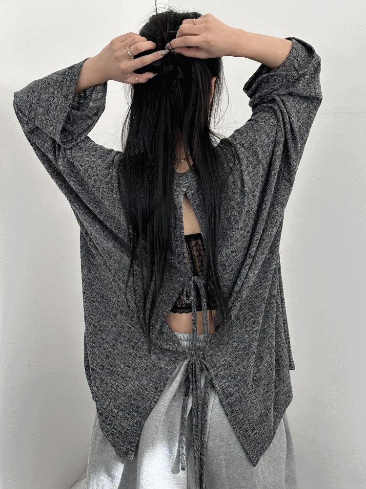 백 리스 컷 아웃 리본 스트랩 포인트 오버 니트 티셔츠(3color)