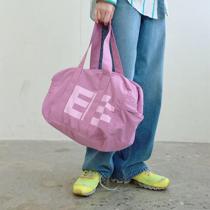 [3/3(화) 예약배송] 픽셀 로고 숄더 백 (Pink)