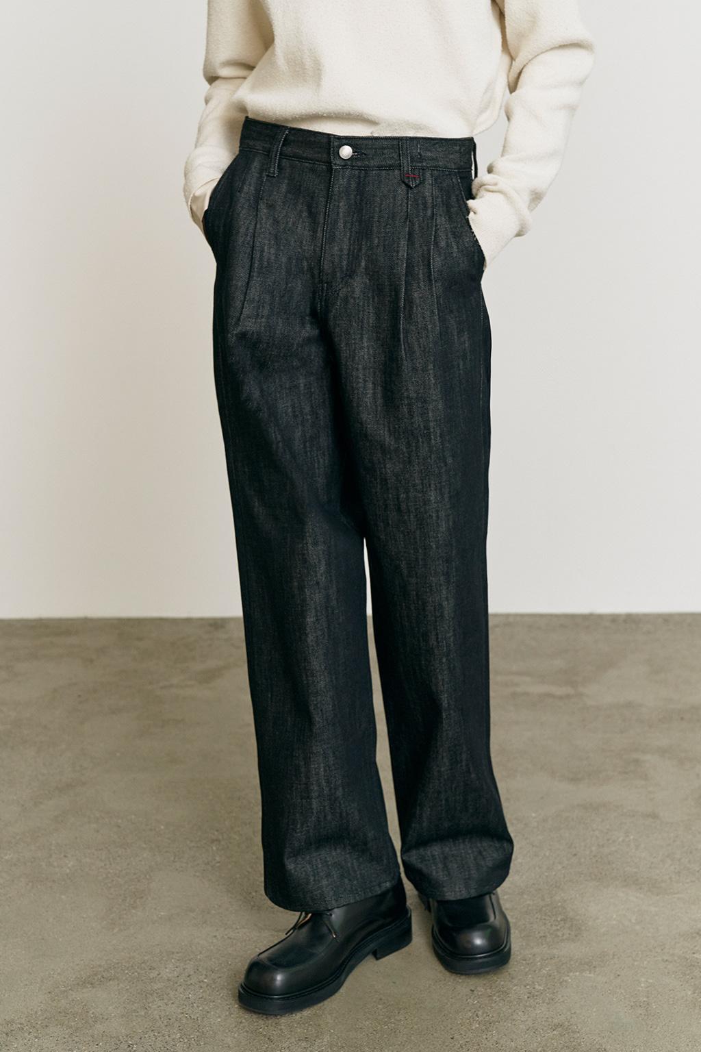 [10월 20일 예약발송] Two Tuck Wide Black Jeans