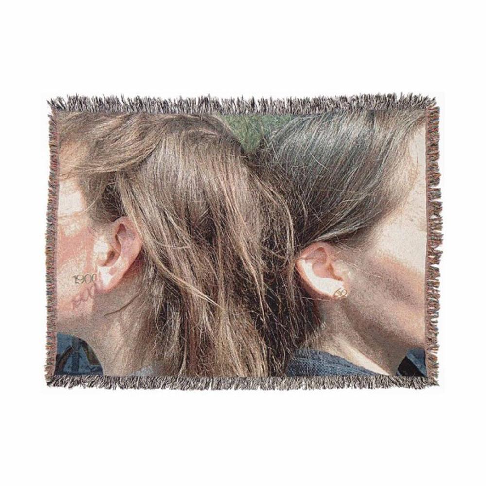 BLESS 블레스 블랭킷 Nº71 Brownhair Price Charms Blanket Horizontal