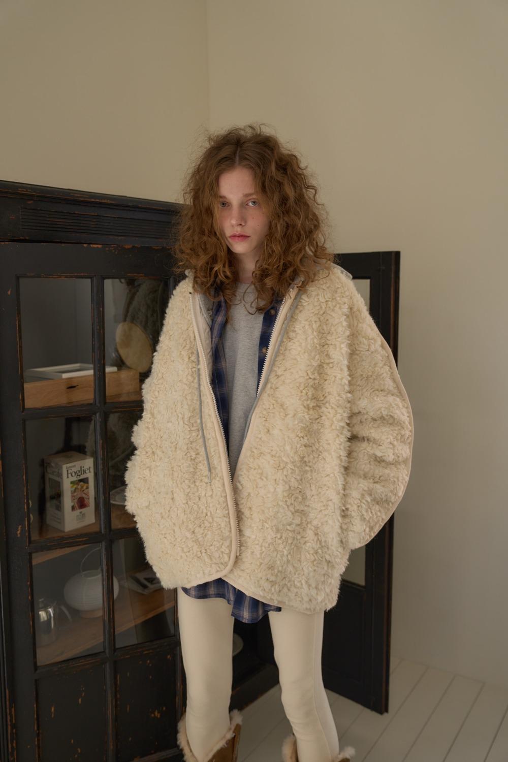 [11/07 예약배송] Fluffy Overfit Jumper / Cream