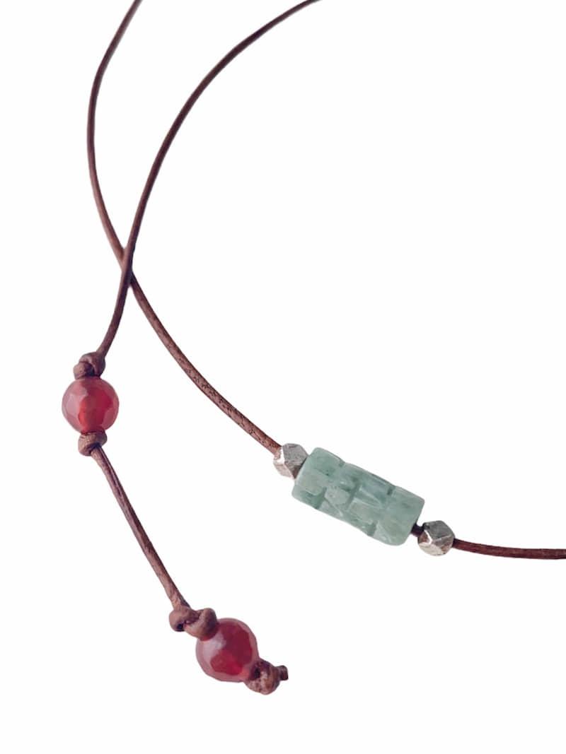 마지 Jade stone choker necklace