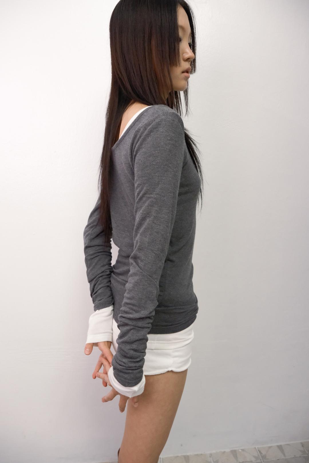Cutout long sleeved T *Melange Gray