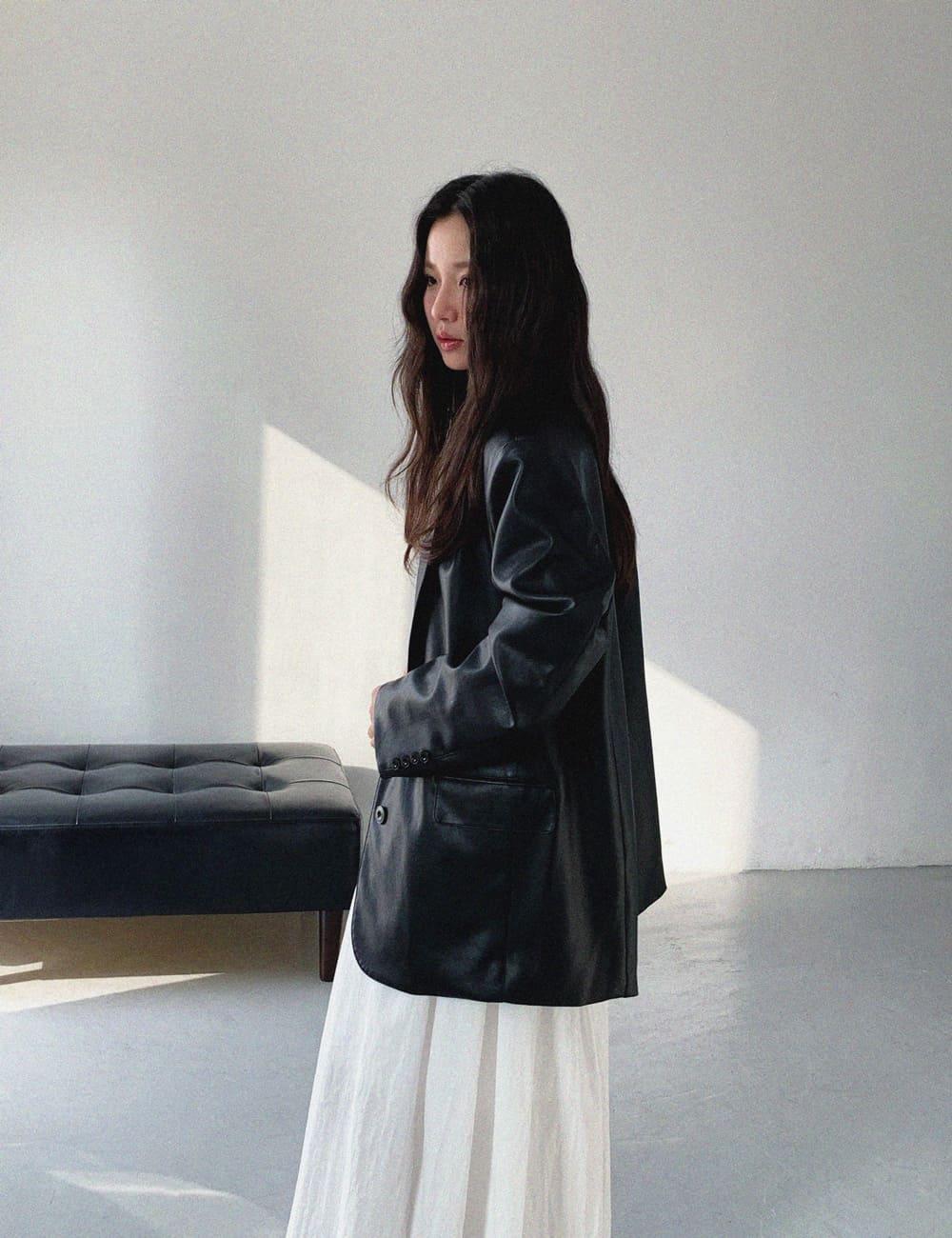 (woman) 클래식 레더 블레이저_Black