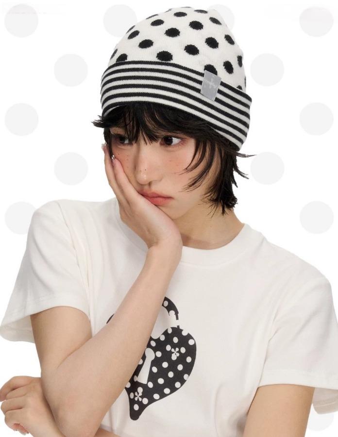 NECY STUDIO 폴카 도트 스트라이프 니트 비니 (3color)