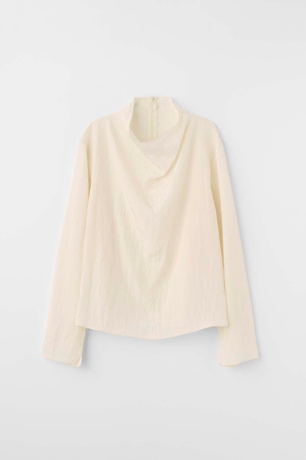 U Half Neck Wrinkle Blouse_Ivory