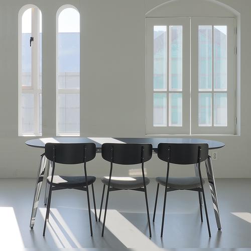 BYRON TABLE OVAL 1400