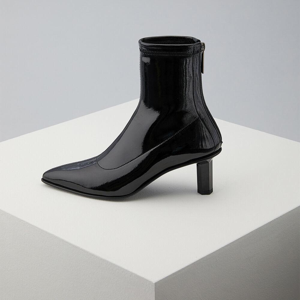Pin Span Boots_Enamel Black