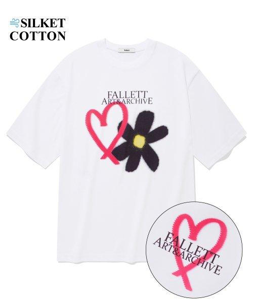 러브 스프레이 반팔티 화이트