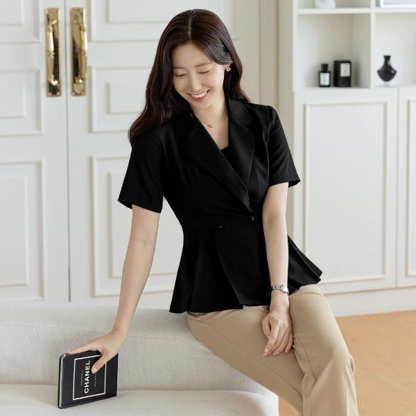 베르세르크 플리츠 페플럼 자켓