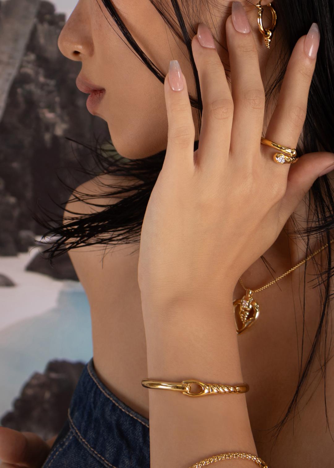 Eddy Bangle Bracelet