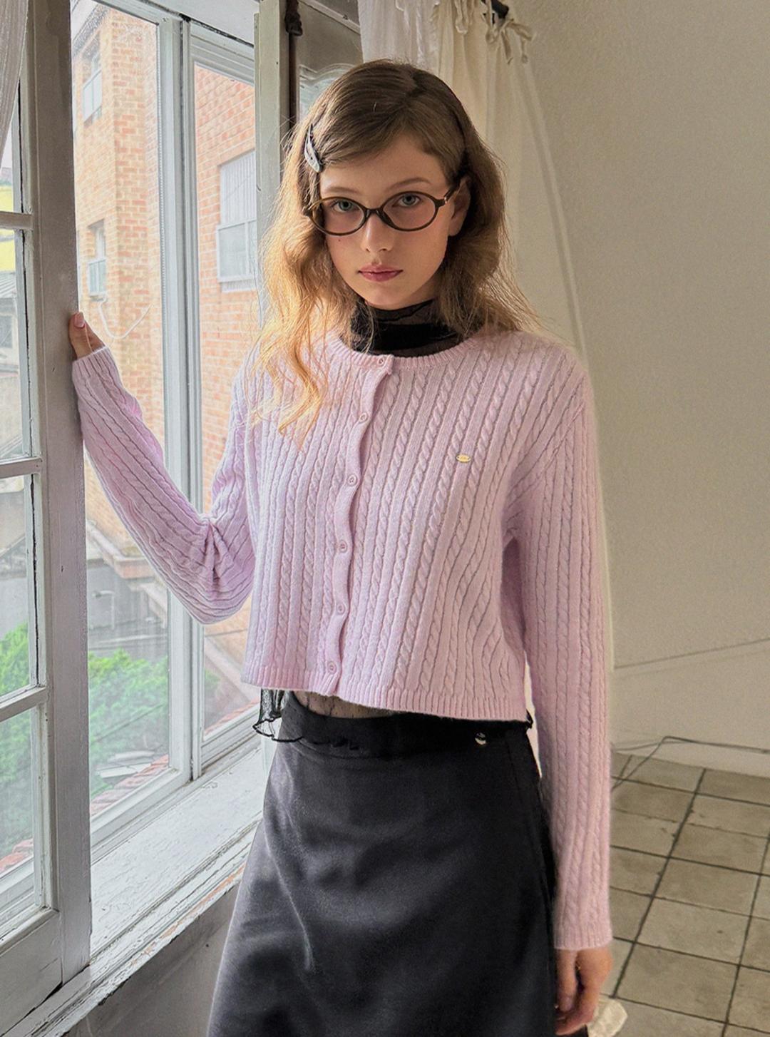 트위 [온라인단독] 티벤 케이블 라운드 크롭 긴팔 니트 가디건