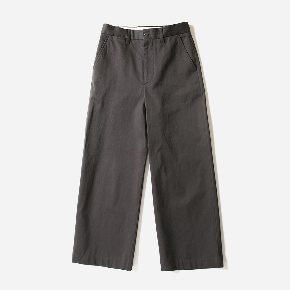 TE1-PT02 호크니팬츠-차콜