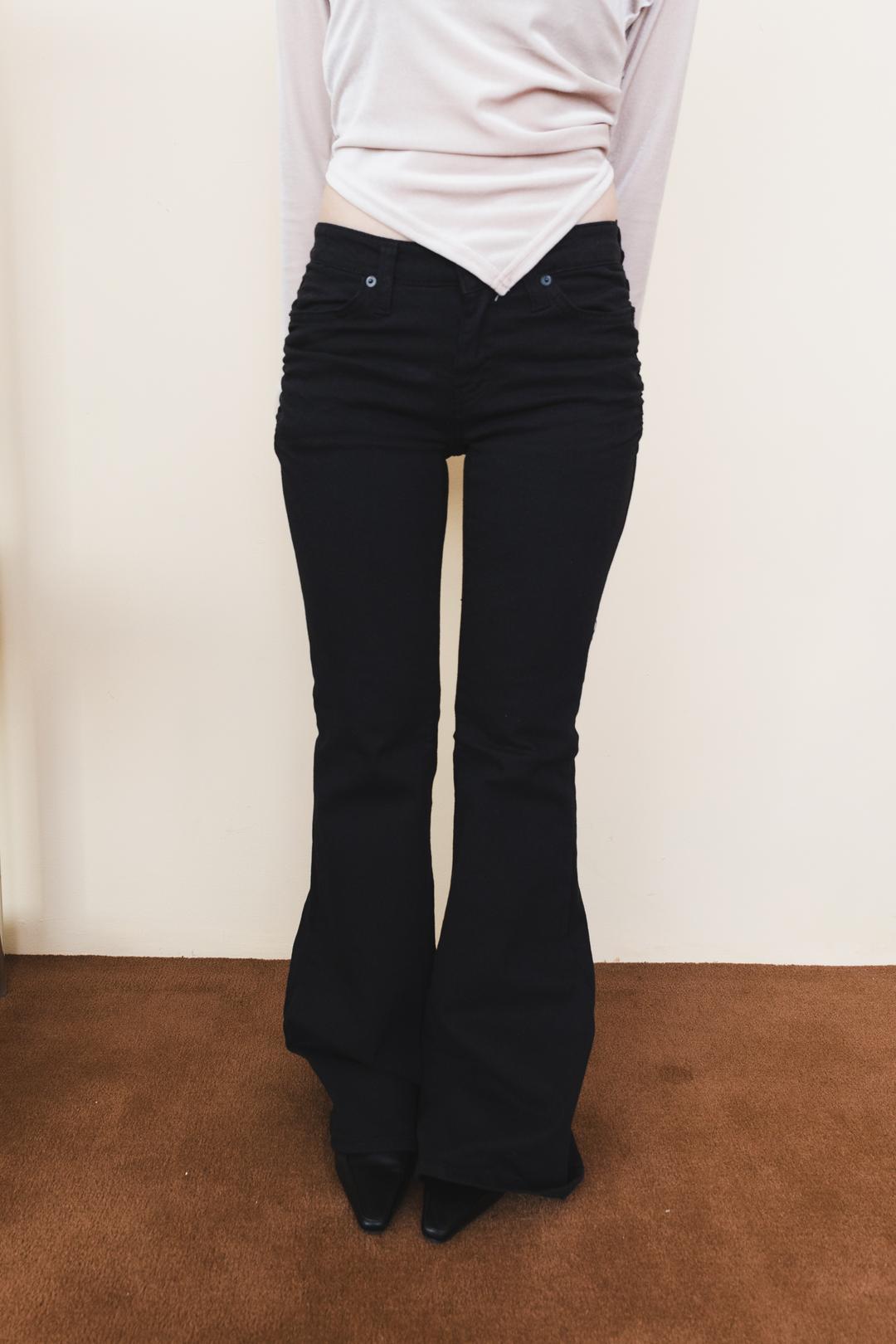[Holiday] Black shirring boots cut pants