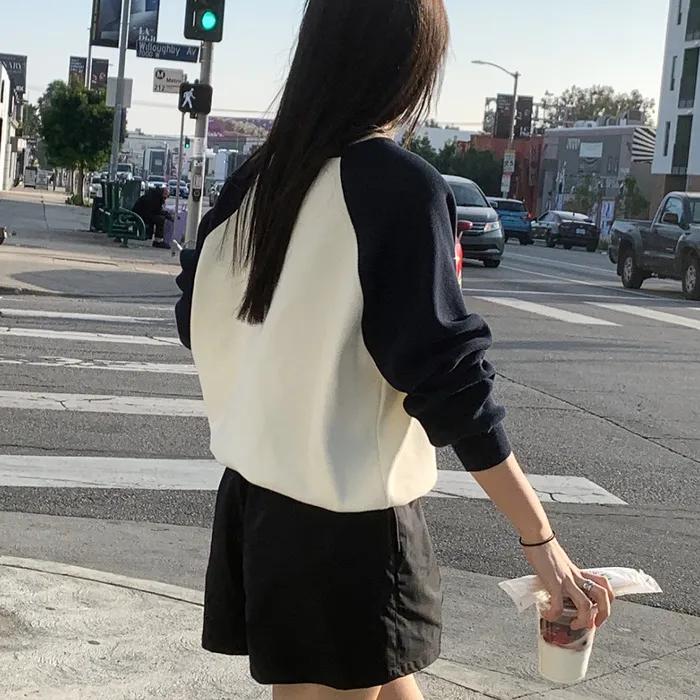 a chewy sweater (navy)