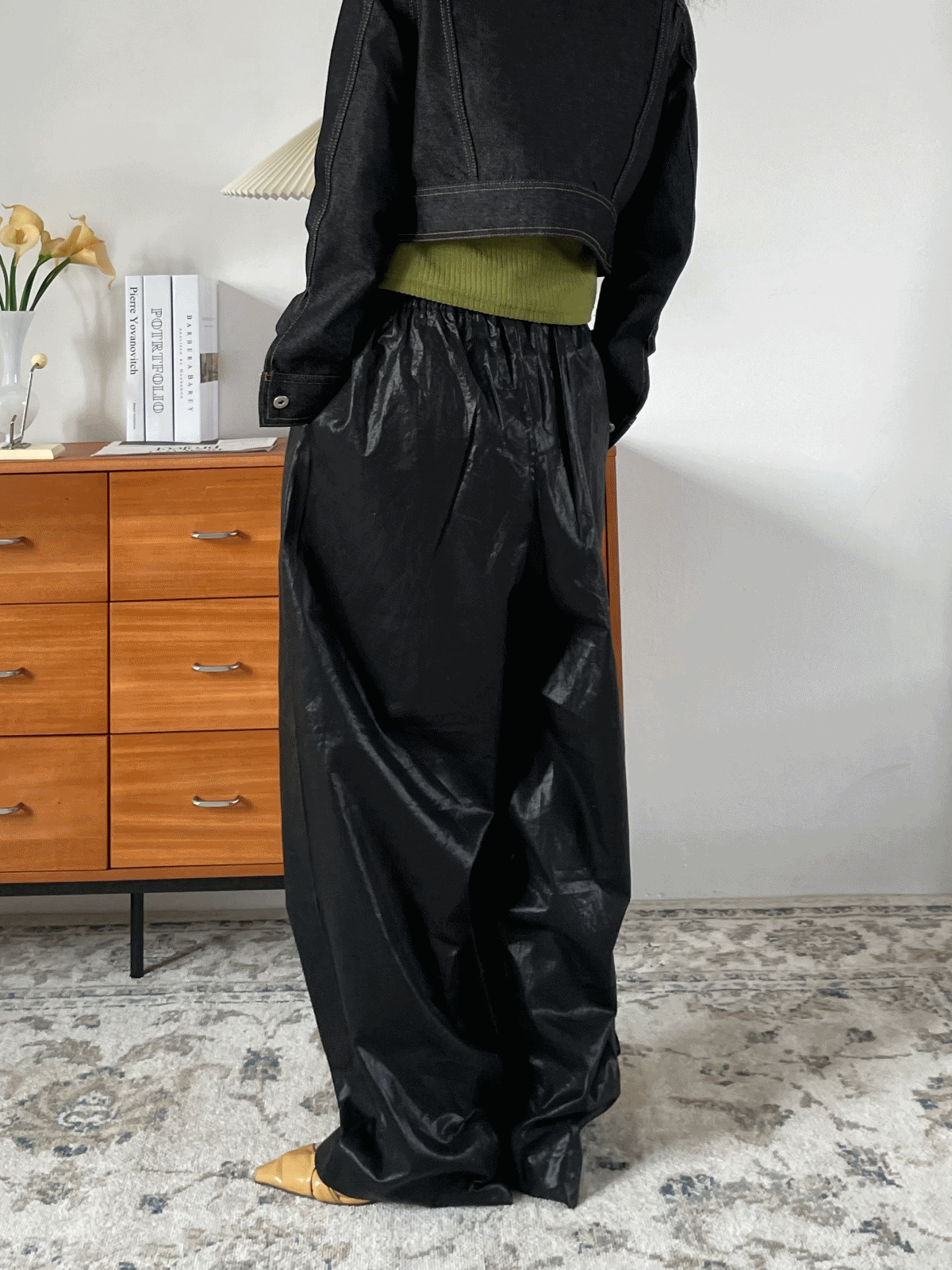 glossy cotton pants (black/green)