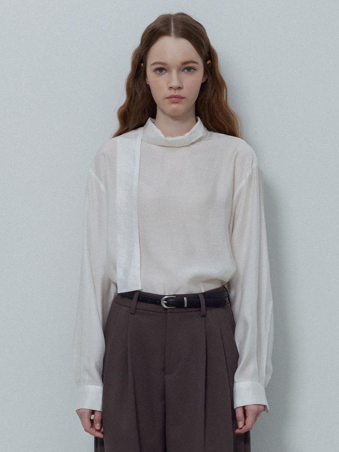 르 스튜디오 SOFT HALF-NECK TIE SET BLOUSE LS253BL035RCM