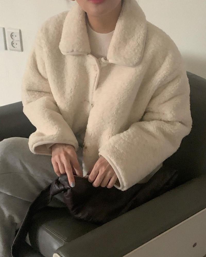 겨울 무스탕 양털 카라 퍼자켓(3color)