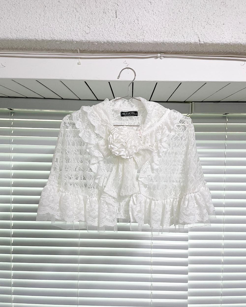 White rose cape