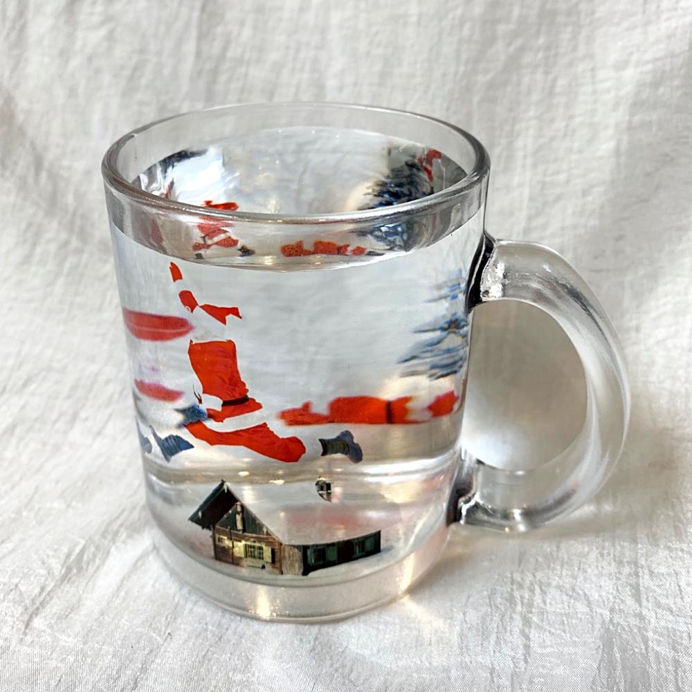 Snowhouse santa glass mug (gloss)