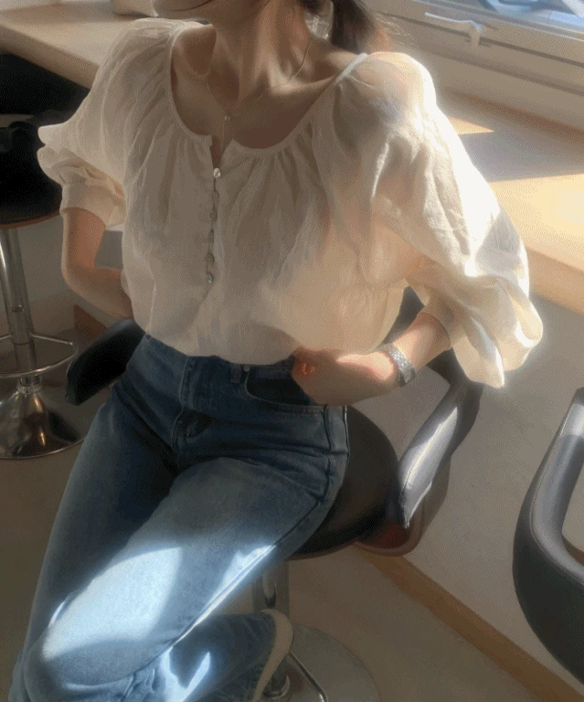 *당일발송*샤이 라운드 블라우스