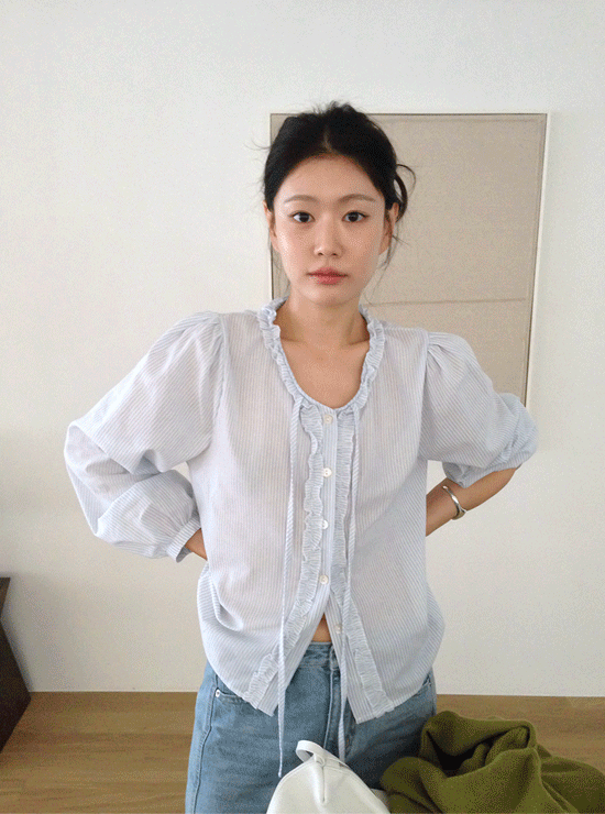 언더비 [가성비템 추천!/출근룩/하객룩] 포인 프릴 블라우스