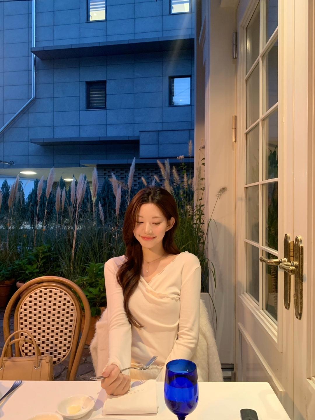 (pre-order) soft ruffle wrap top_ivory