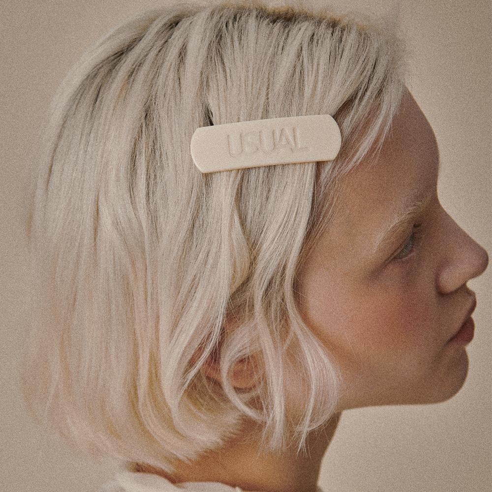 [40% SALE] Usual Logo Hairpin ( Ivory )