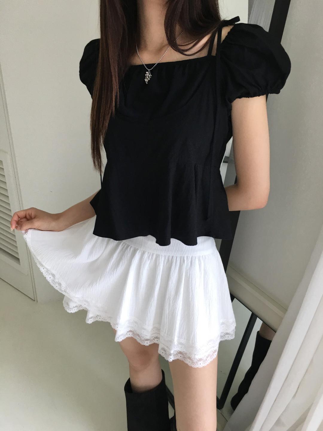 노비야카 Bubble puff blouse (Ivory, black)