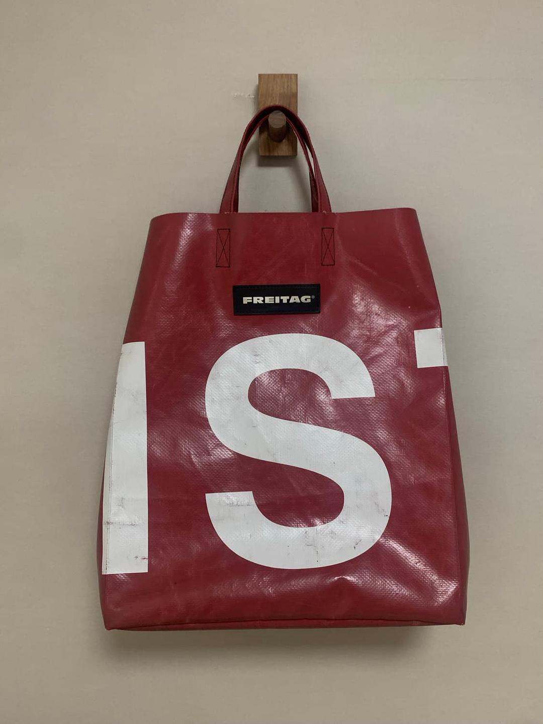 프라이탁 마이애미 레드 | 후루츠패밀리