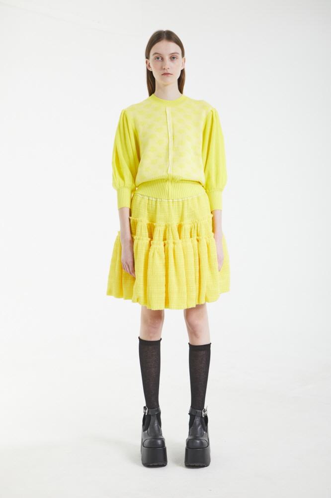 볼륨 슬리브 플라워 니트