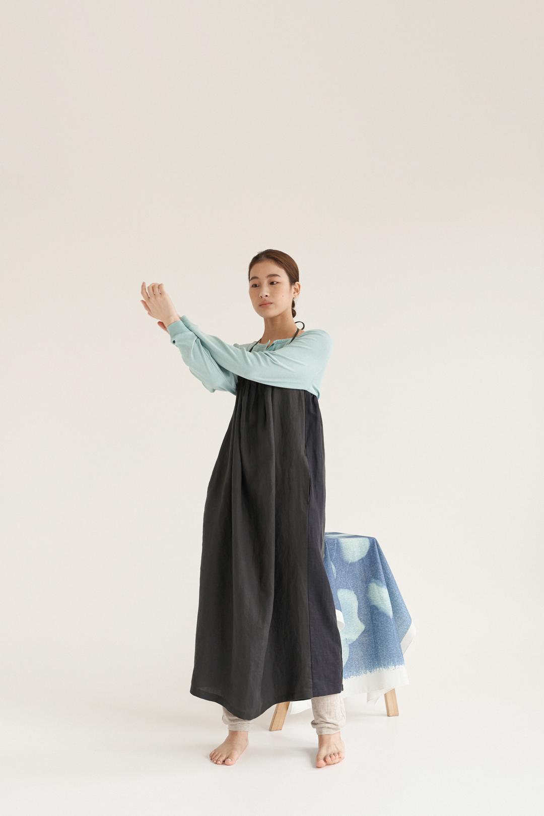 Natural halterneck layered dress -ebony