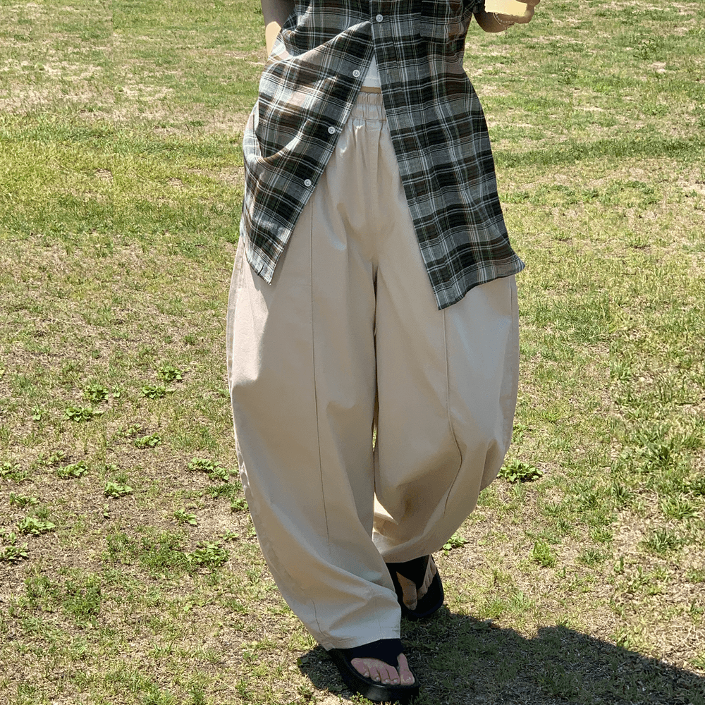 우누 벌룬 절개 와이드 팬츠 (2 color) 봄 여름 썸머 밴딩 코튼 면 우트 오오티 OOT