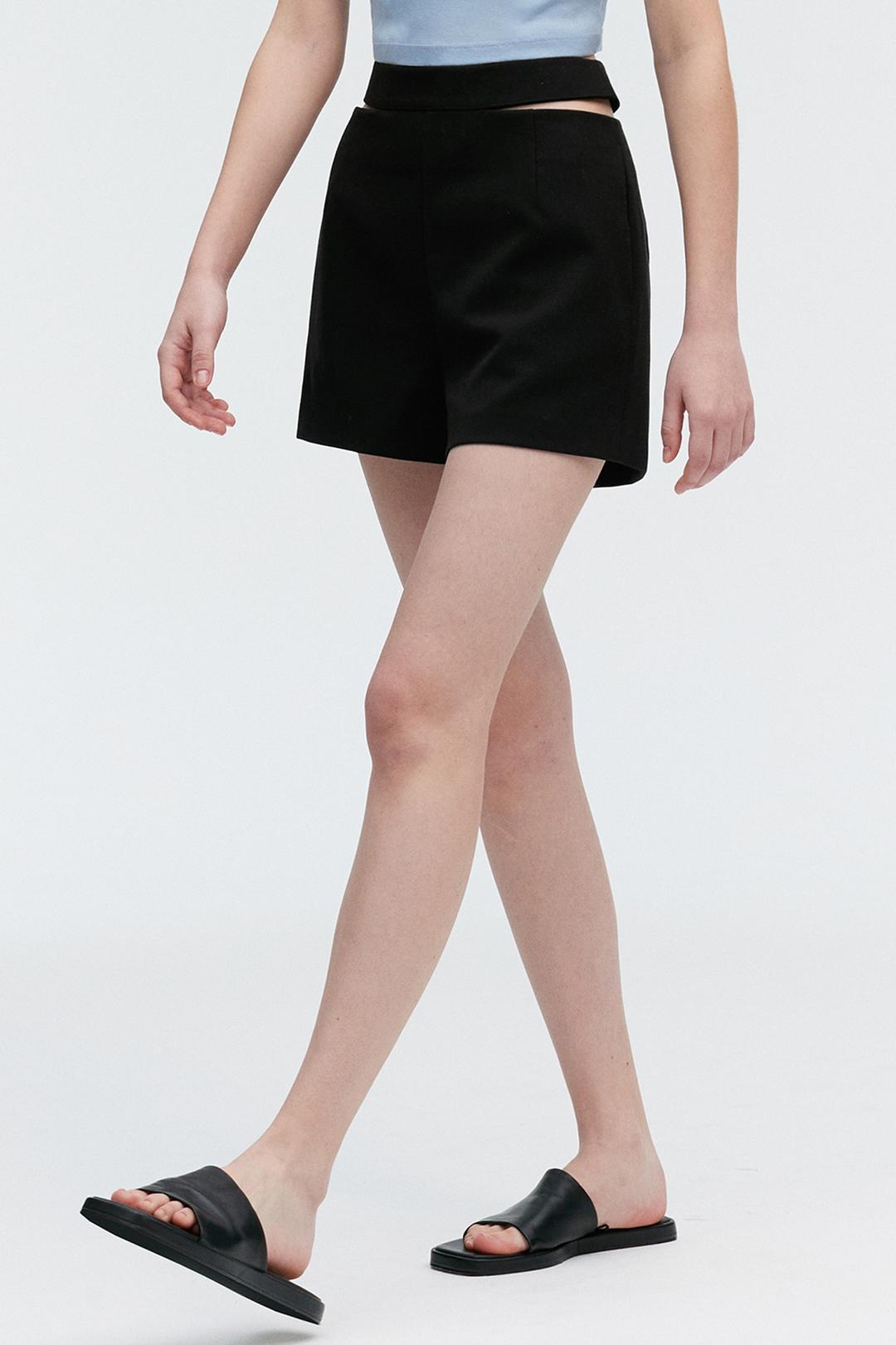 컷아웃 숏 팬츠 블랙 MDPT022BLACK