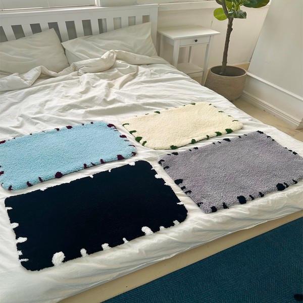dot rug