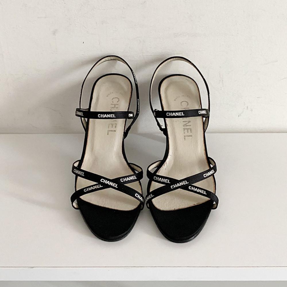 [중고] CHANEL 샤넬 레터링 스트랩 샌들