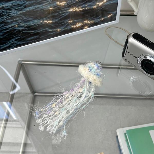 jellyfish keyring - Mint