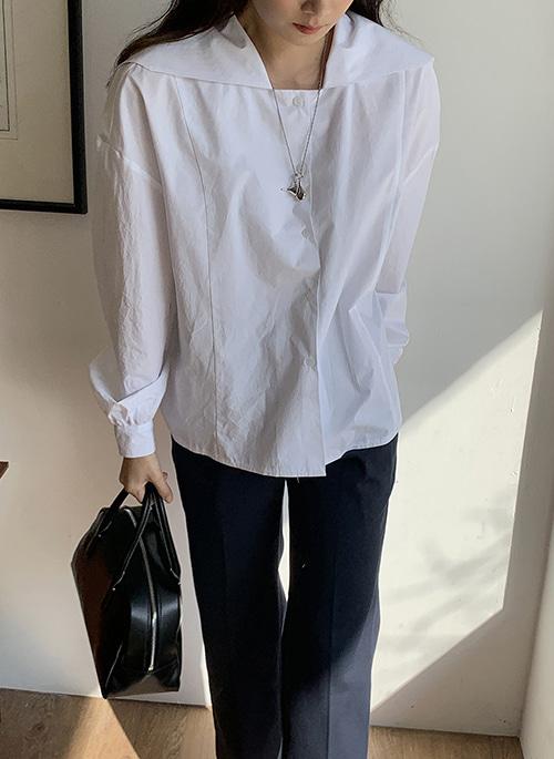 러비 카라블라우스