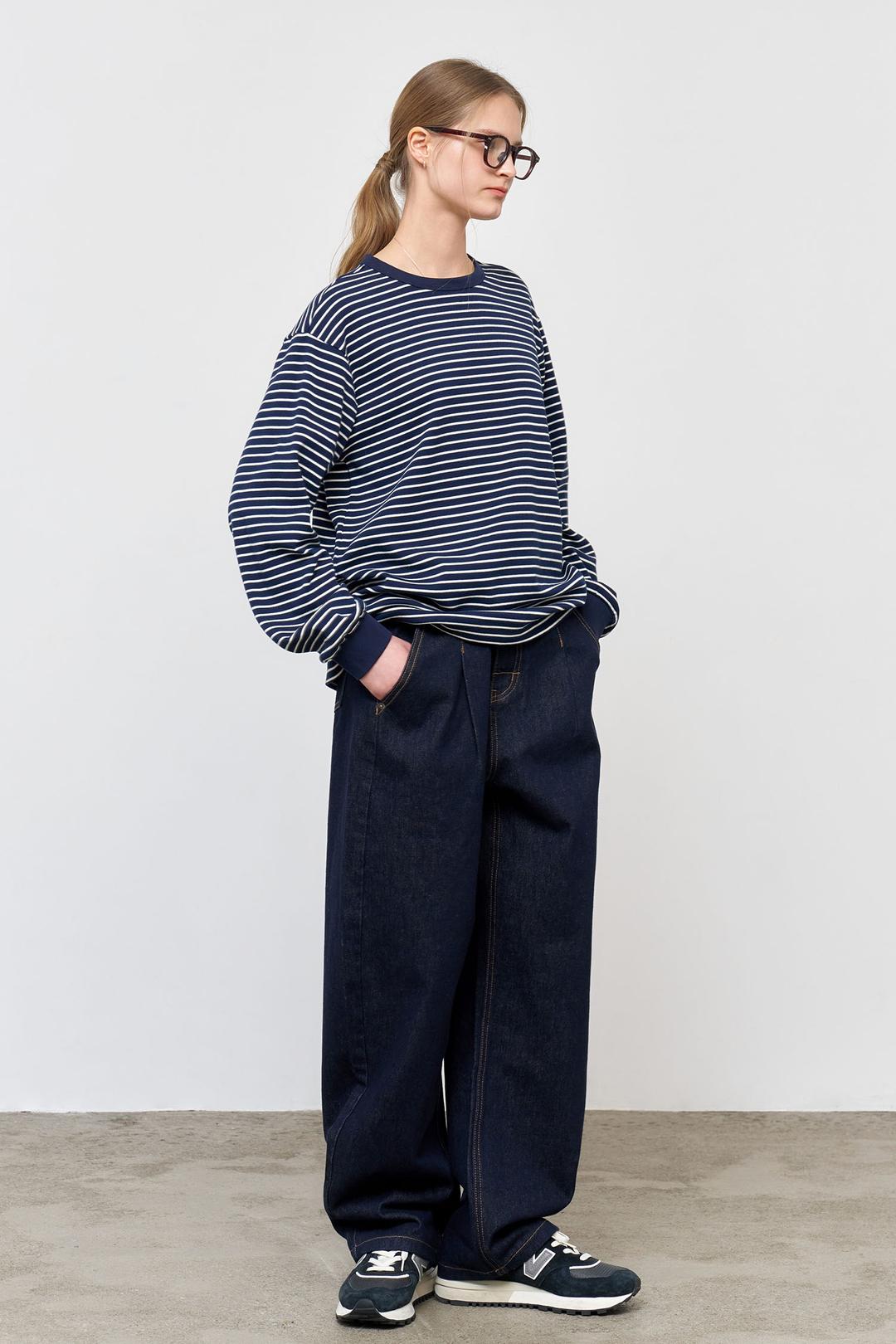 제너럴아이디어 UNISEX 논페이드 커브드 데님 팬츠 [NAVY]