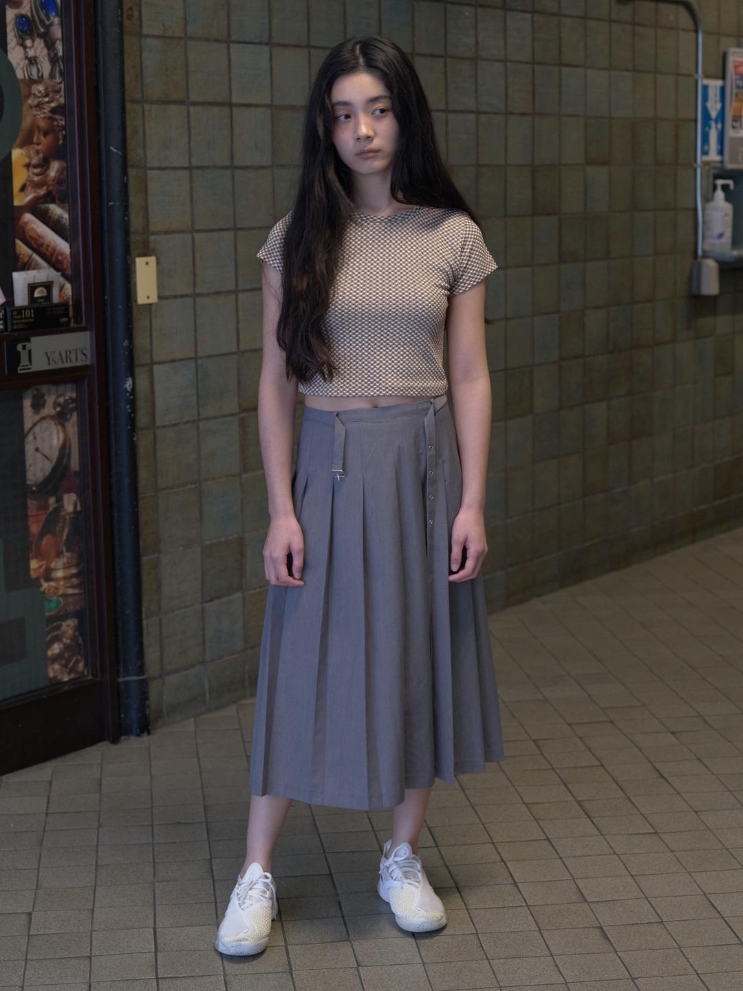 CLASSIC BELTED PLEATS SKIRT