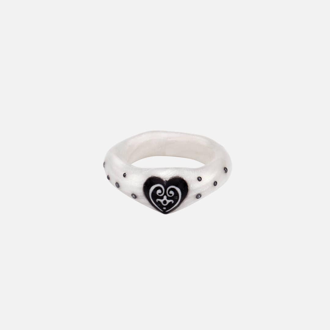 dotty romance ring-white