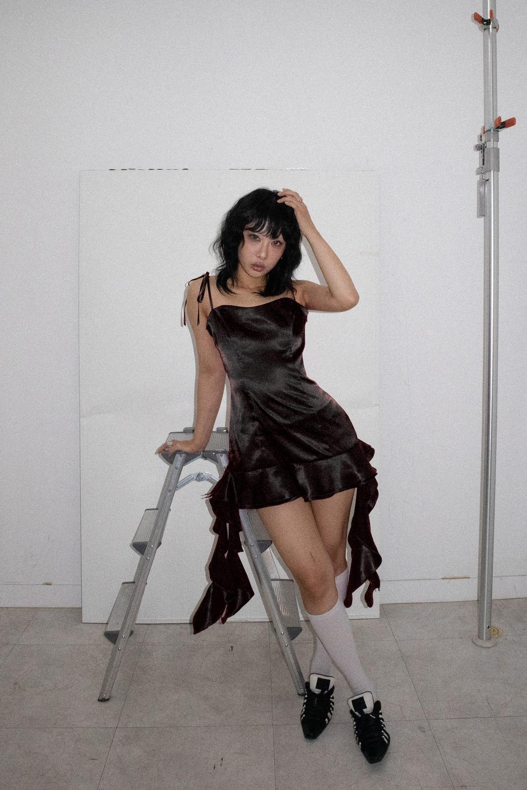 narcissism dress - black