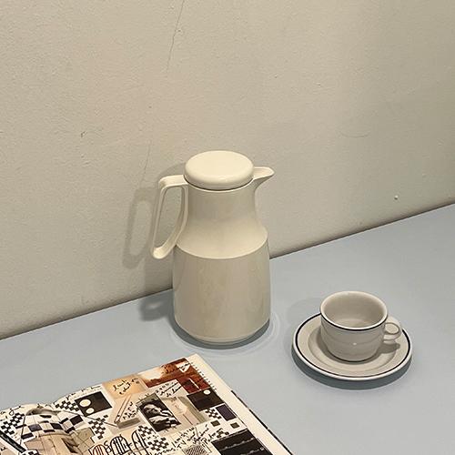 vintage thermosettingh water bottle