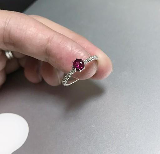 수줍은 루비 이슬실버링