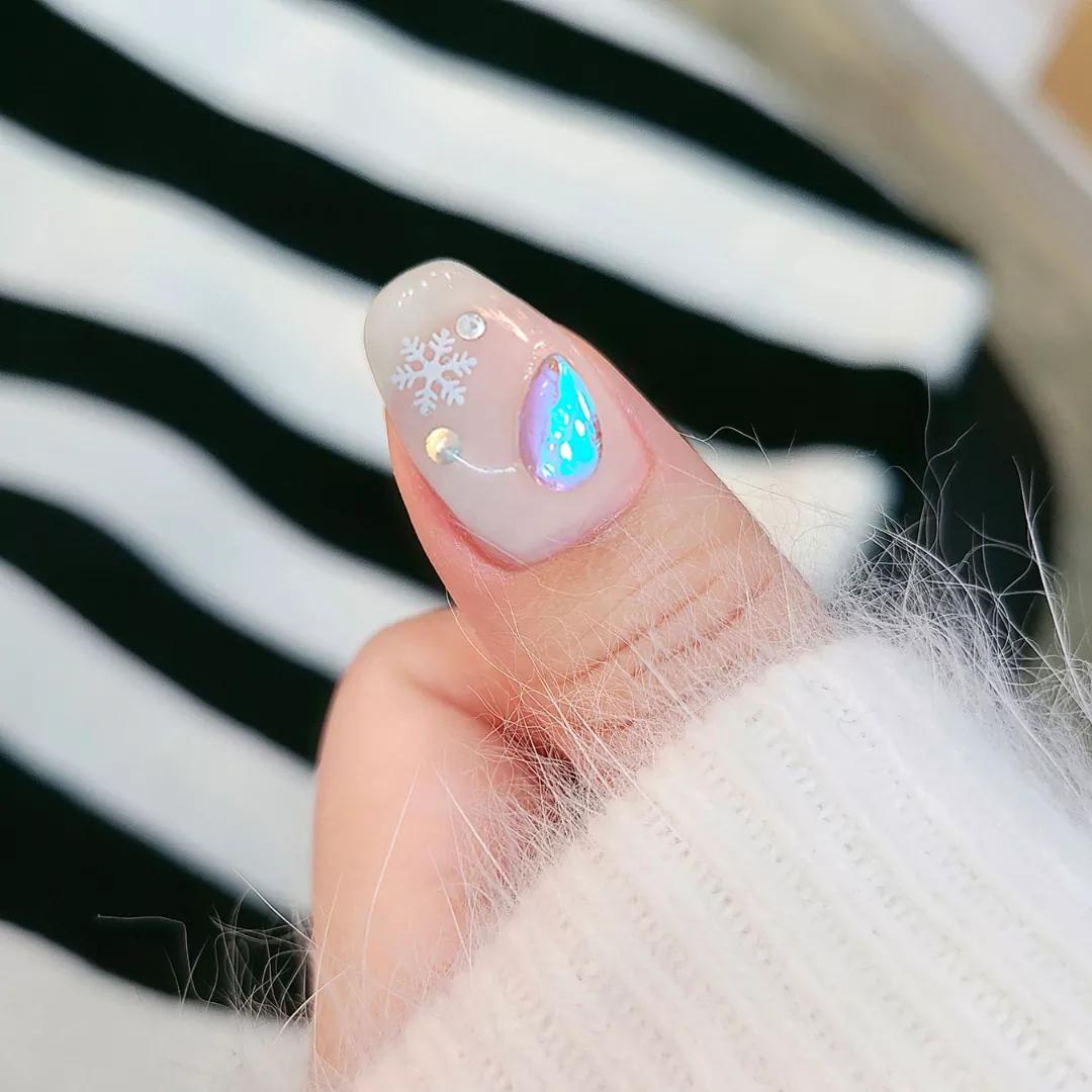 [보니비네일] 눈송이 메탈초박파츠 / 눈꽃 {5mm/3g}